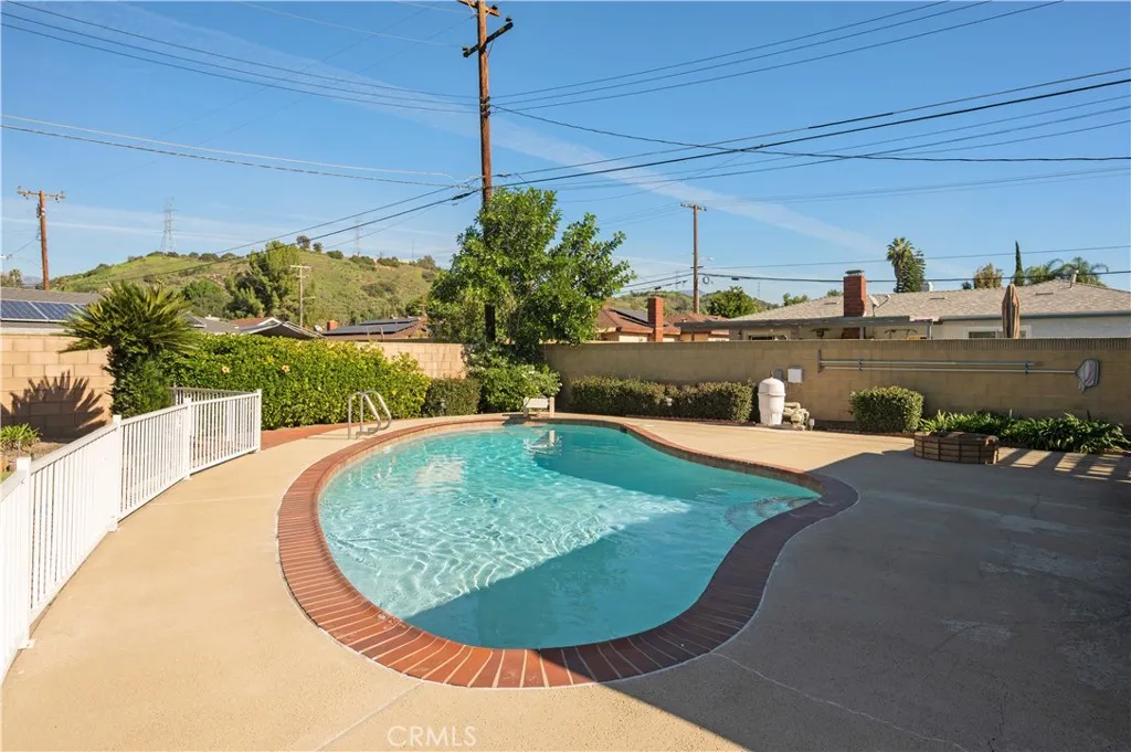 119 W Gladstone, Glendora, California 91740 home-pic-37