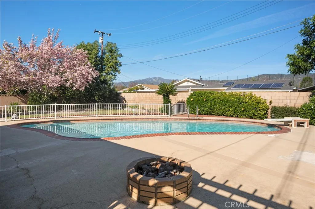 119 W Gladstone, Glendora, California 91740 home-pic-41