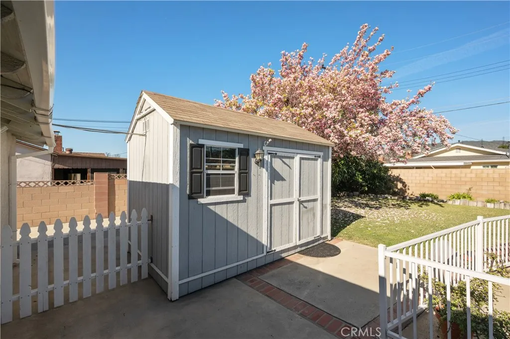 119 W Gladstone, Glendora, California 91740 home-pic-42