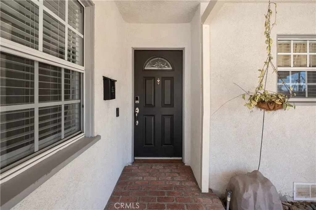 119 W Gladstone, Glendora, California 91740 home-pic-6