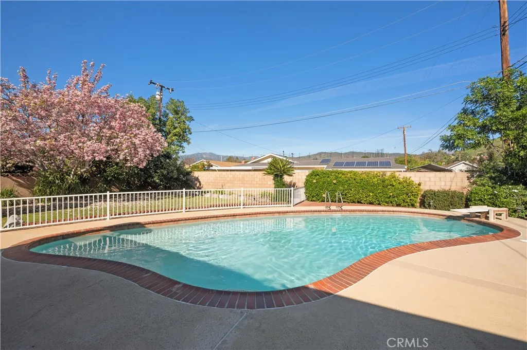 119 W Gladstone, Glendora, California 91740 home-pic-38