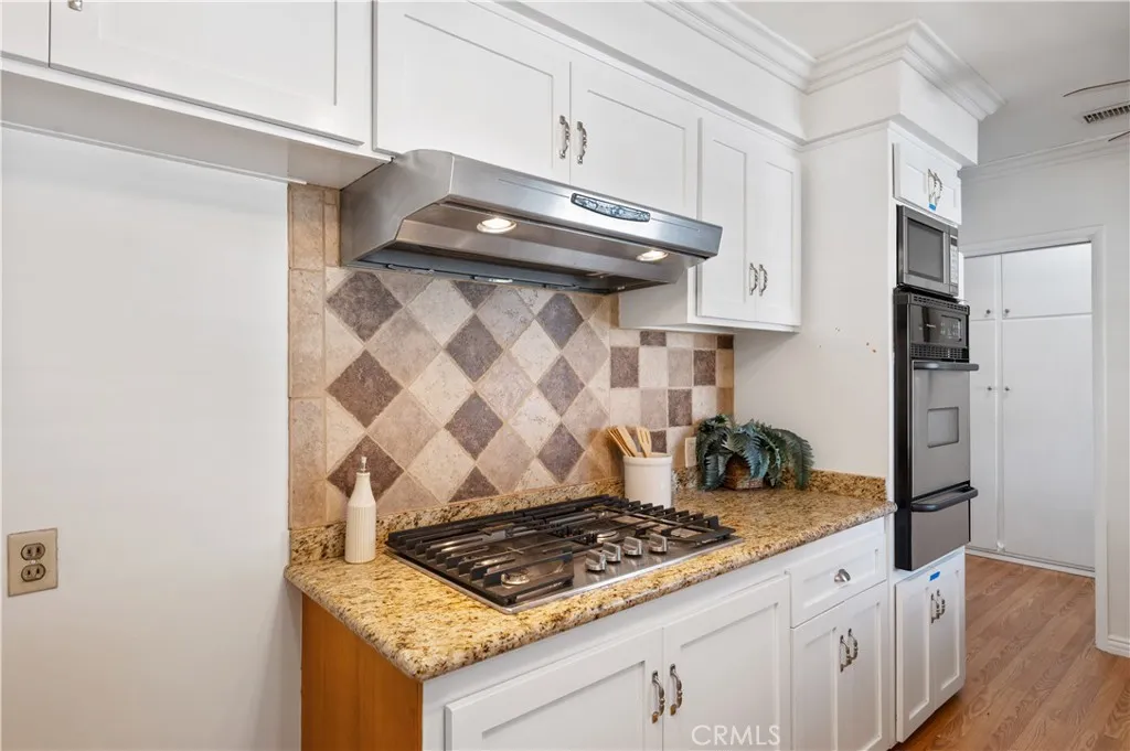 119 W Gladstone, Glendora, California 91740 home-pic-15