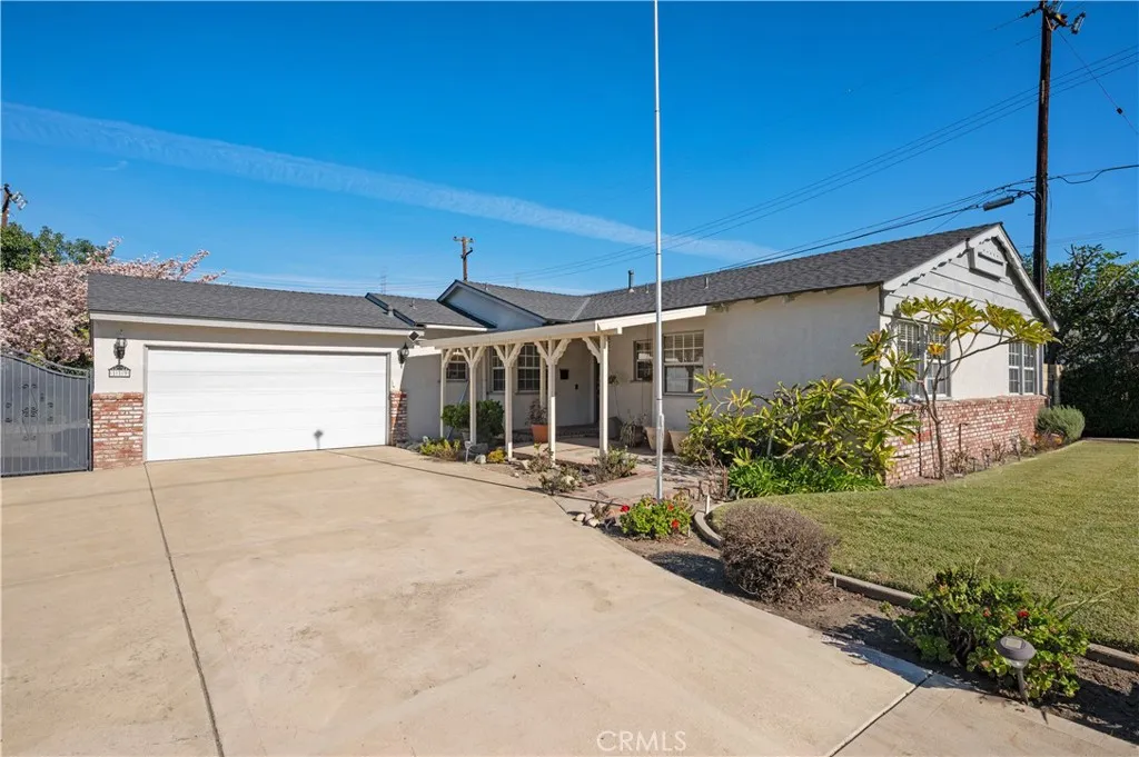 119 W Gladstone, Glendora, California 91740 home-pic-1