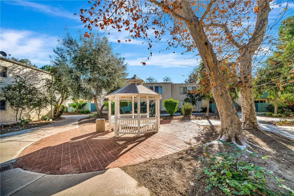 5700 Etiwanda Avenue 280, Tarzana, California 91356 home-pic-28