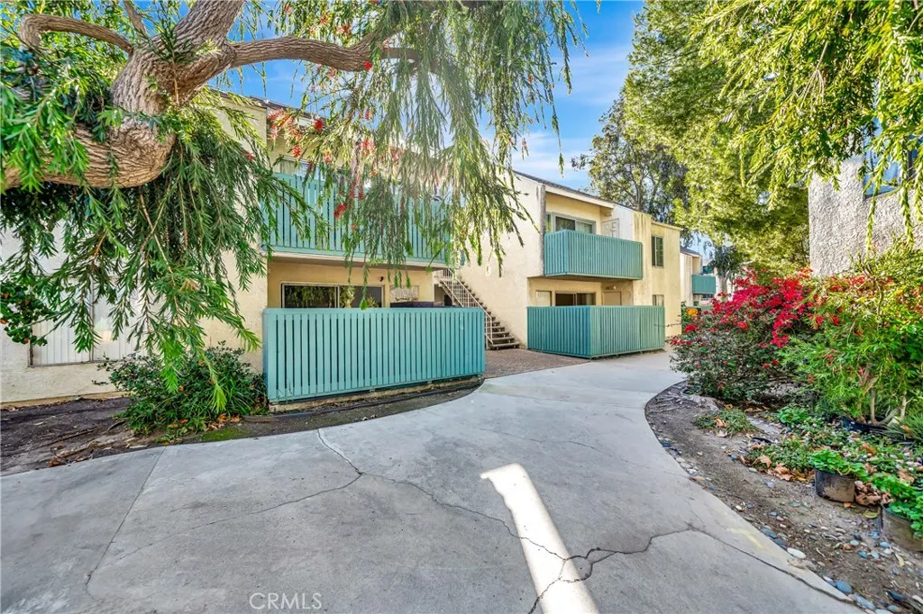 5700 Etiwanda Avenue 280, Tarzana, California 91356 home-pic-26