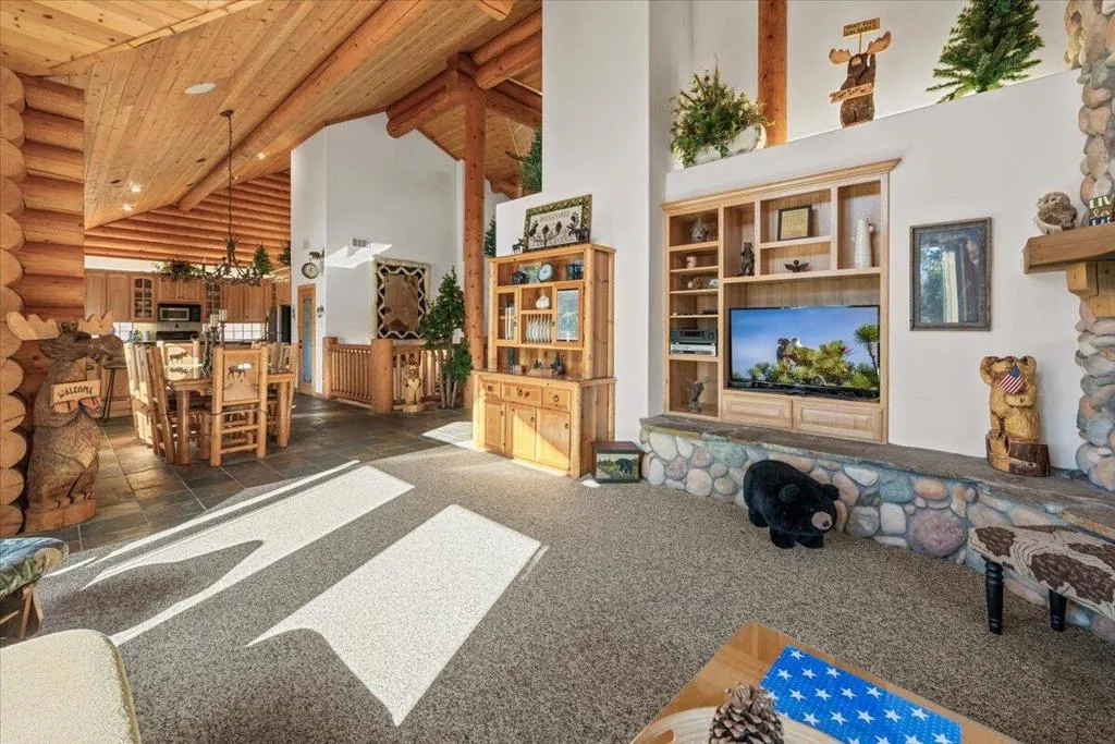 42279 Castle Crag Road, Big Bear, California 92315 home-pic-16
