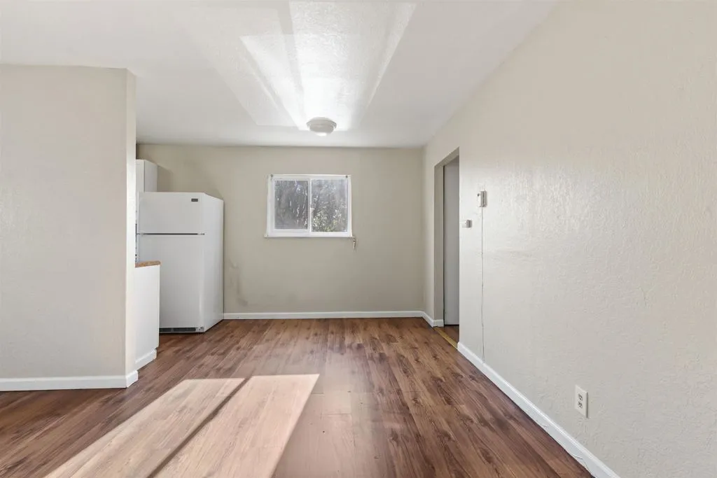 128 Catron Dr, Oakland, California 94603 home-pic-10