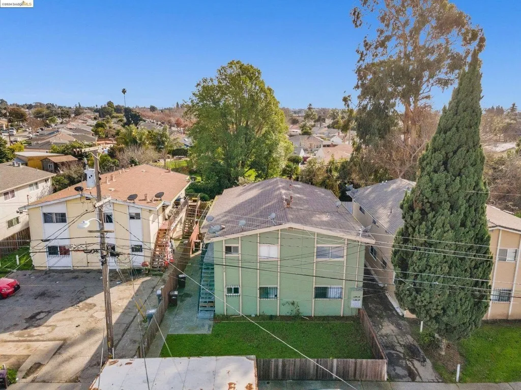 128 Catron Dr, Oakland, California 94603 home-pic-2