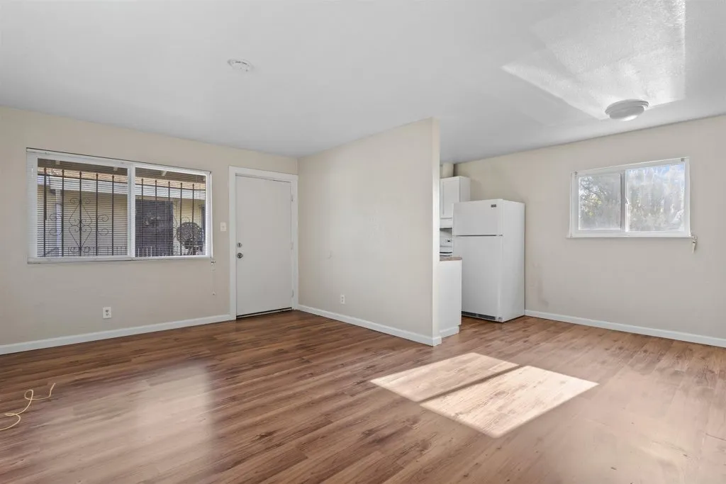 128 Catron Dr, Oakland, California 94603 home-pic-9