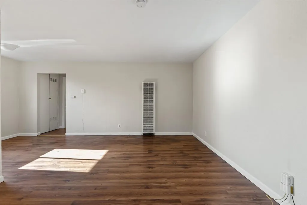 128 Catron Dr, Oakland, California 94603 home-pic-6