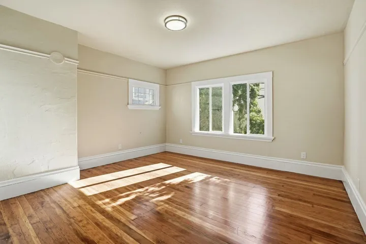 604 56th St, Oakland, California 94609