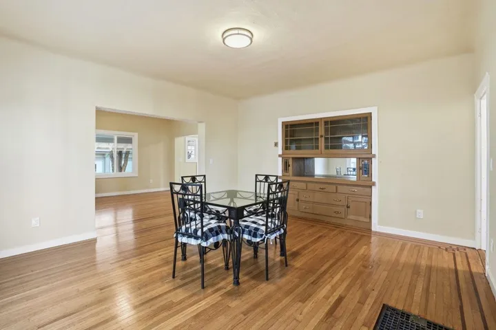 604 56th St, Oakland, California 94609