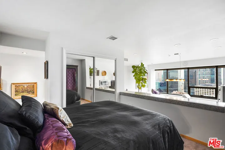 Dramatic views from low bedroo