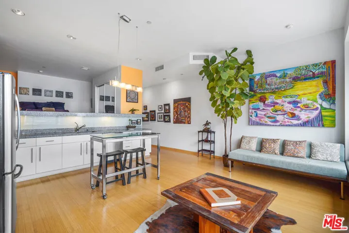 Easy entertaining open plan ki
