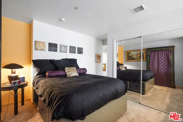 Mirrored closet