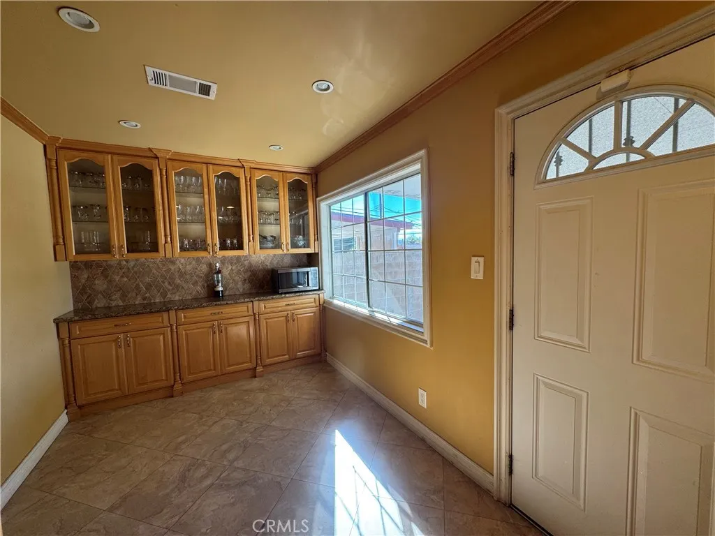 6703 Morse Avenue, North Hollywood, California 91606 home-pic-7