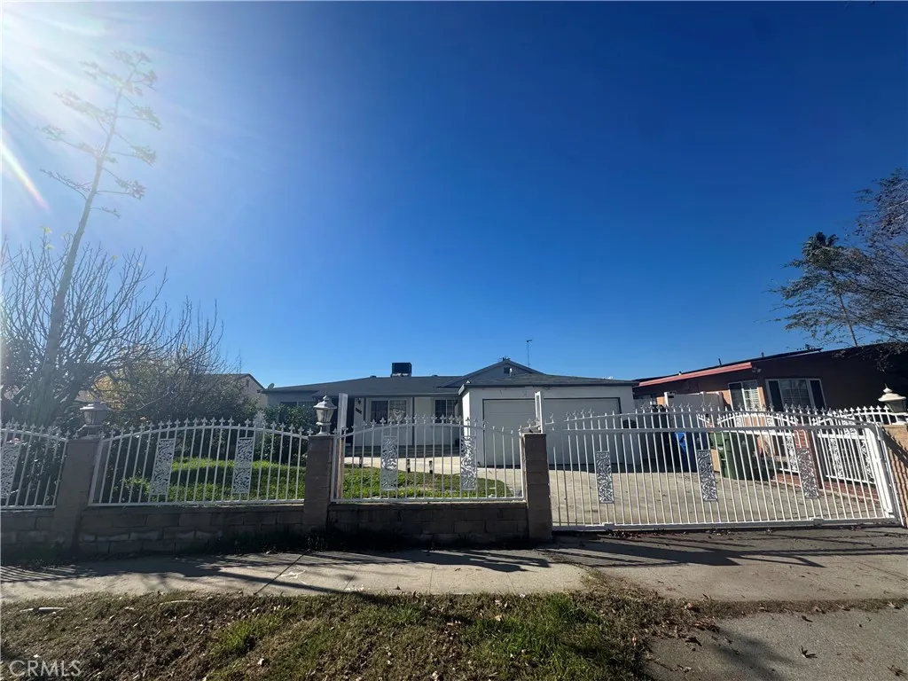 6703 Morse Avenue, North Hollywood, California 91606 home-pic-1