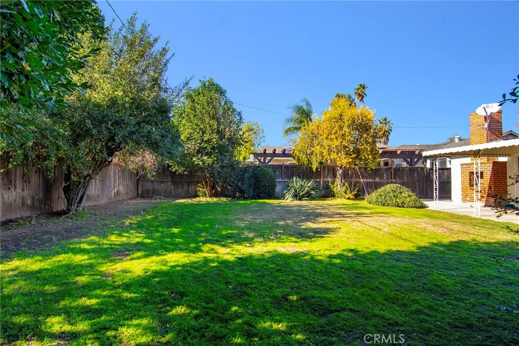 22716 Berdon Street, Woodland Hills, California 91367 home-pic-17