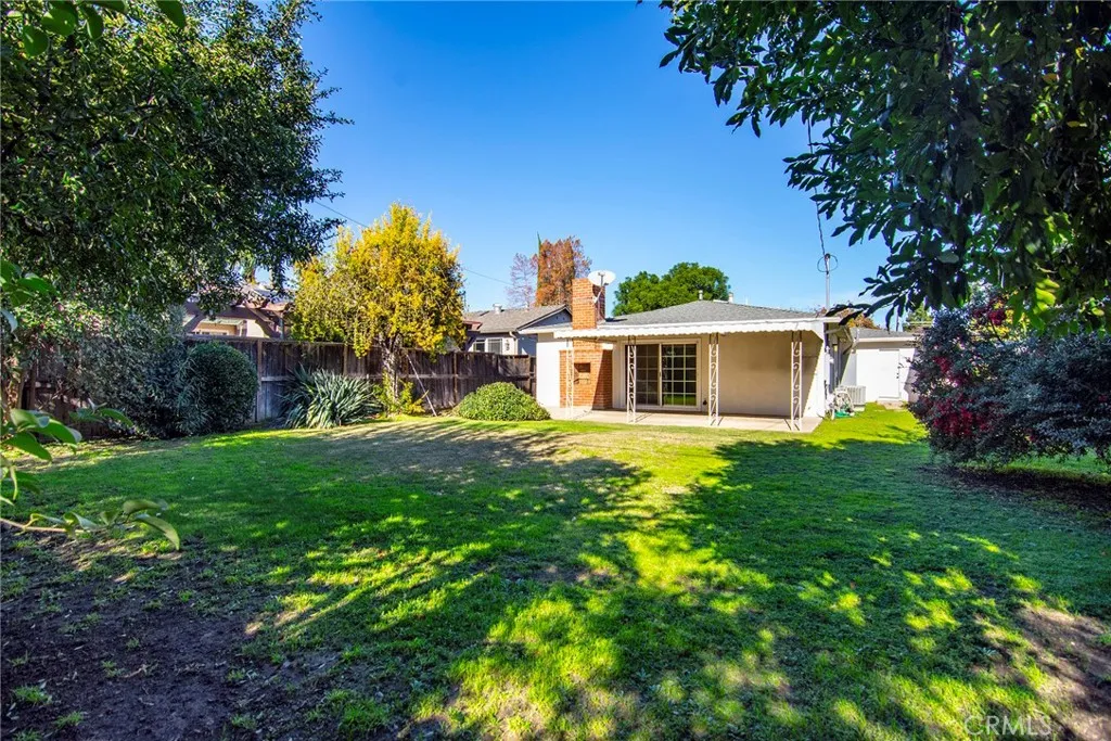 22716 Berdon Street, Woodland Hills, California 91367 home-pic-16