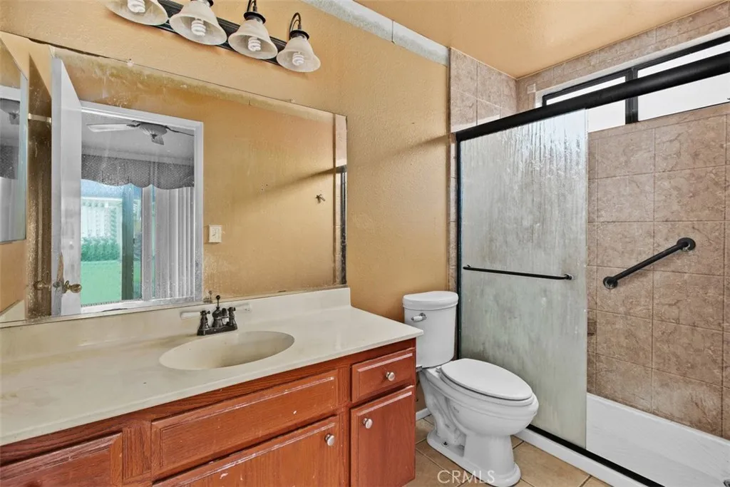 407 Westminister, San Jacinto, California 92583 home-pic-21