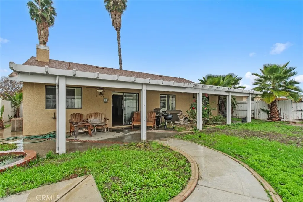 407 Westminister, San Jacinto, California 92583 home-pic-25