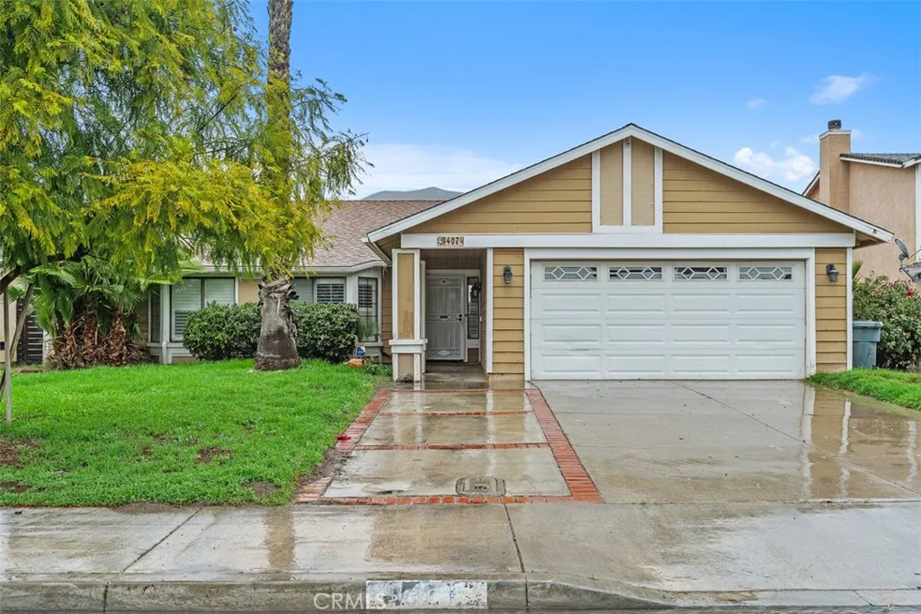 407 Westminister, San Jacinto, California 92583 home-pic-1