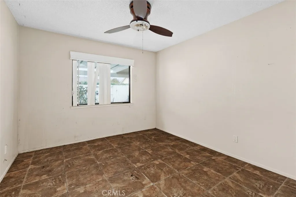 407 Westminister, San Jacinto, California 92583 home-pic-19