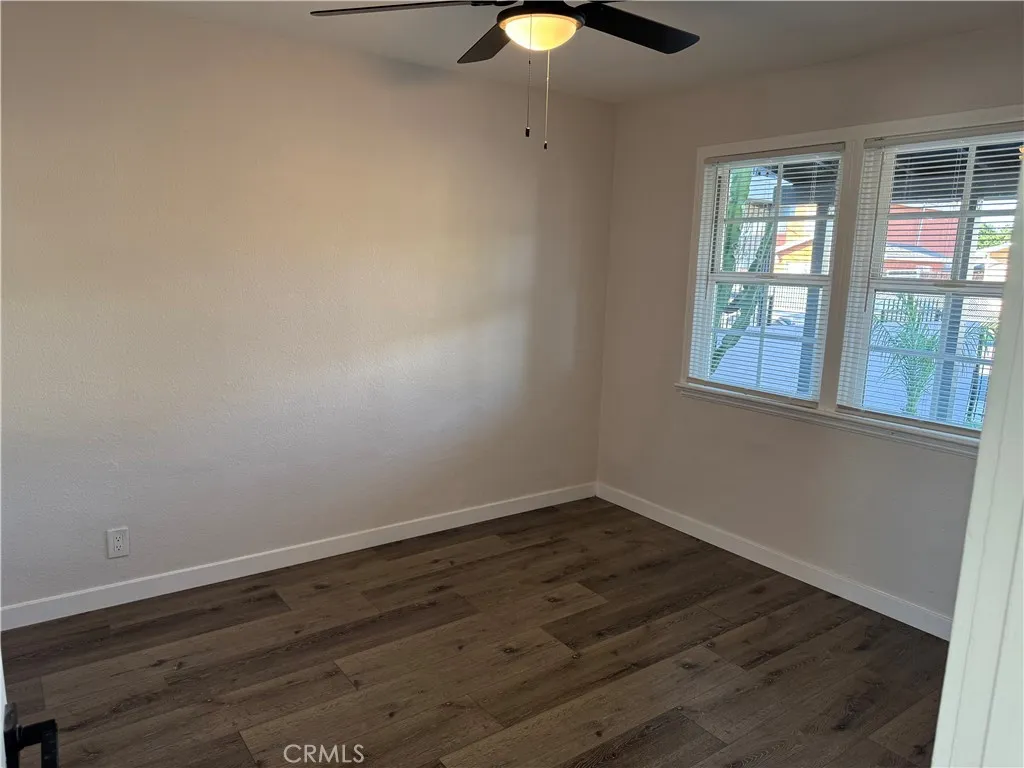 1346 W 92nd, Los Angeles, California 90044 home-pic-12