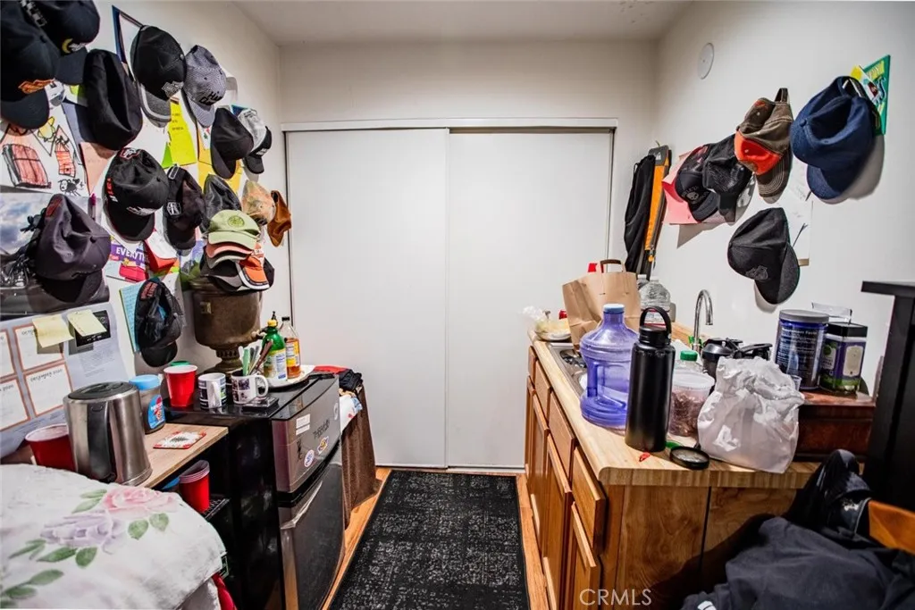 5327 Wilkinson Avenue 6, Valley Village, California 91607 home-pic-27
