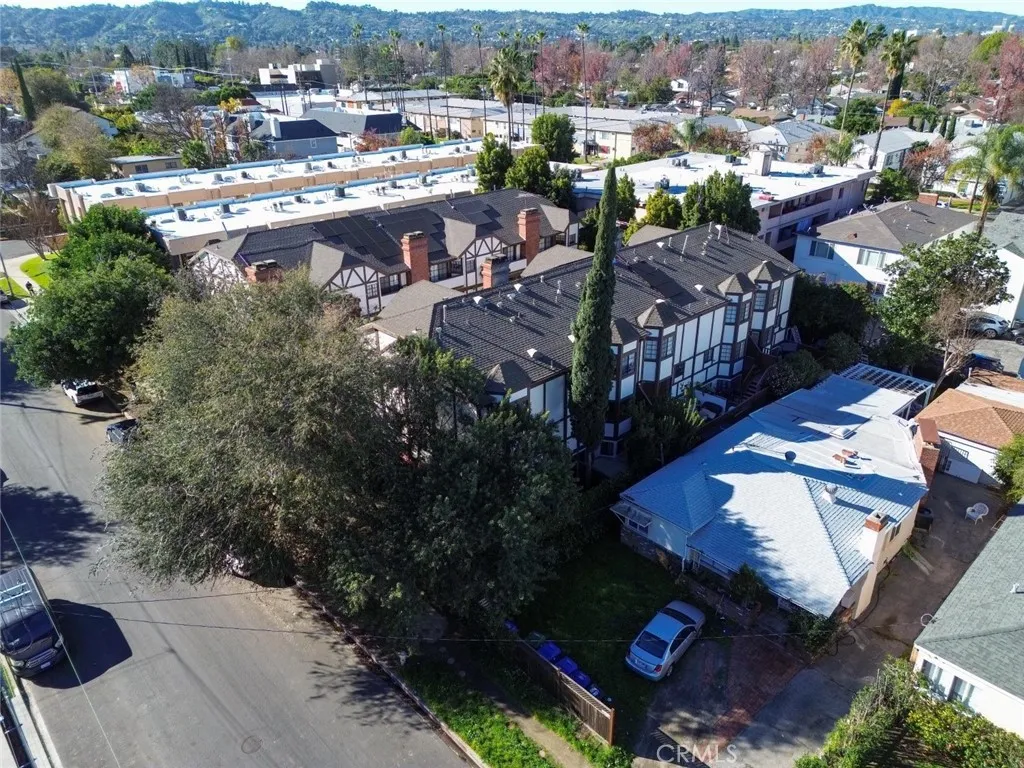 5327 Wilkinson Avenue 6, Valley Village, California 91607 home-pic-42