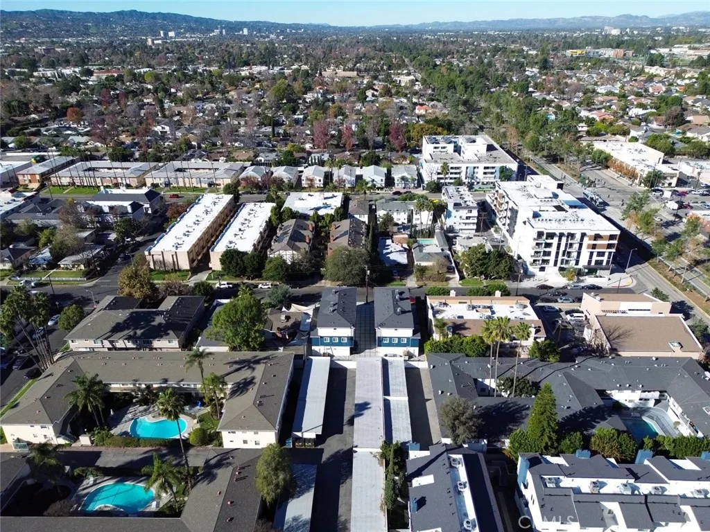 5327 Wilkinson Avenue 6, Valley Village, California 91607 home-pic-47
