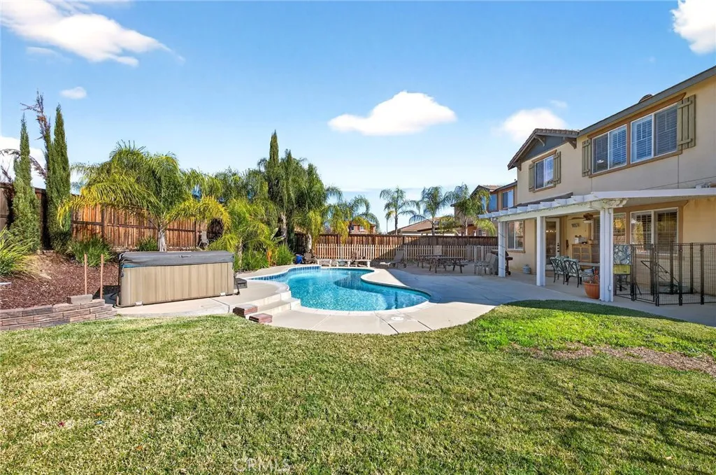 53050 Imperial, Lake Elsinore, California 92532 home-pic-53