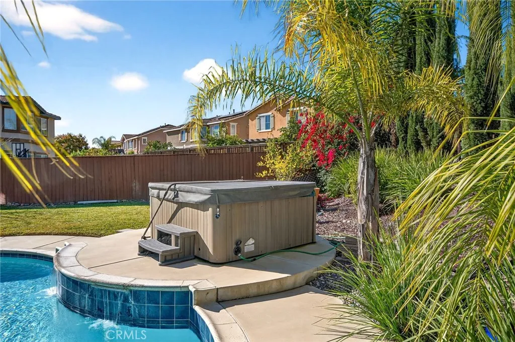 53050 Imperial, Lake Elsinore, California 92532 home-pic-8
