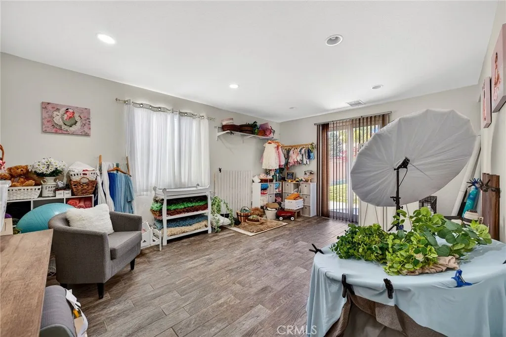 53050 Imperial, Lake Elsinore, California 92532 home-pic-27