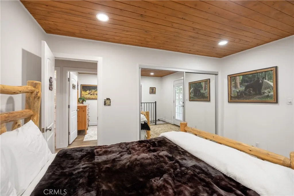 1308 Buffalo Court, Big Bear Lake, California 92315 home-pic-24