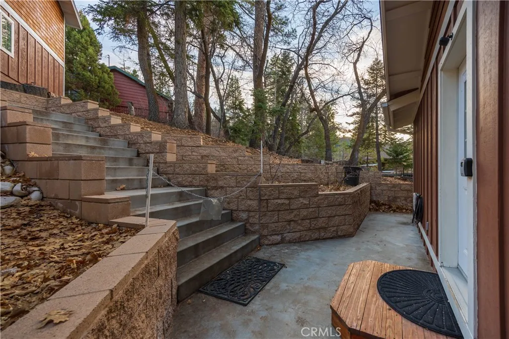 1308 Buffalo Court, Big Bear Lake, California 92315 home-pic-33