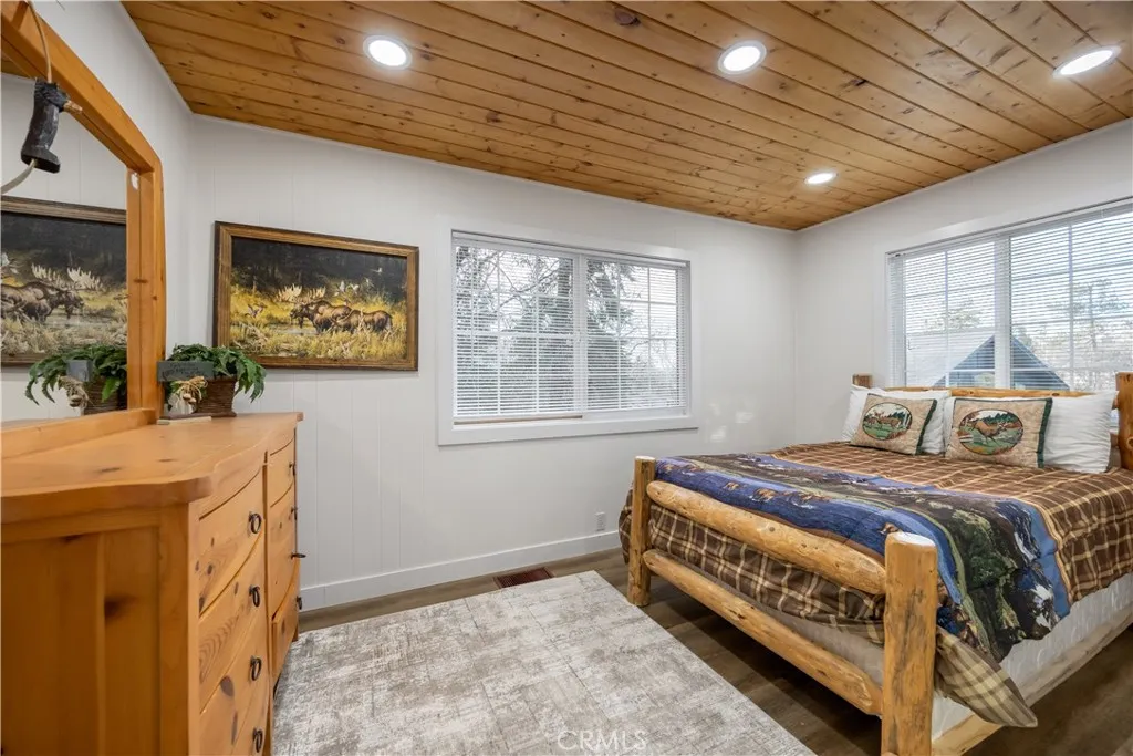 1308 Buffalo Court, Big Bear Lake, California 92315 home-pic-21