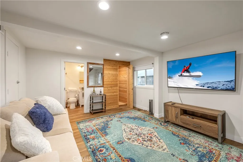 1308 Buffalo Court, Big Bear Lake, California 92315 home-pic-27