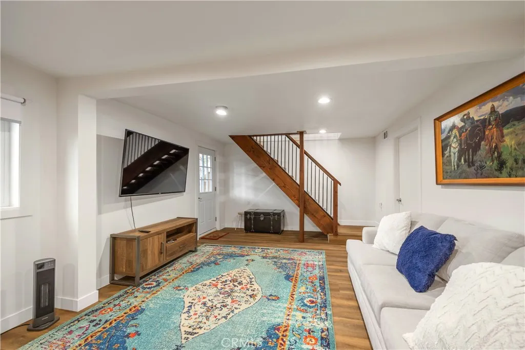 1308 Buffalo Court, Big Bear Lake, California 92315 home-pic-26