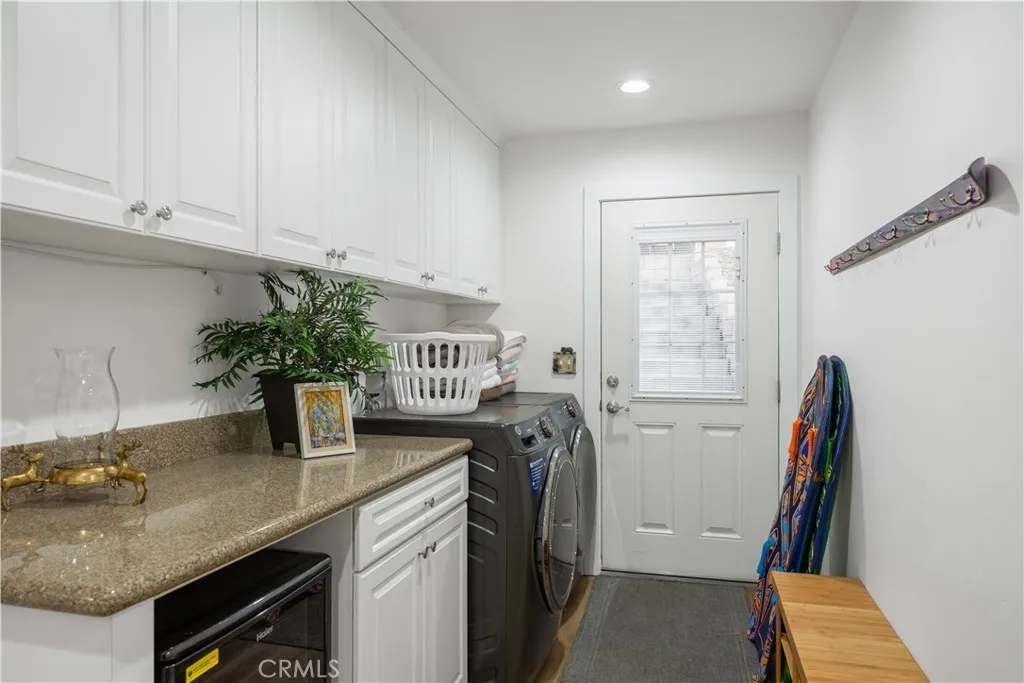 1308 Buffalo Court, Big Bear Lake, California 92315 home-pic-15