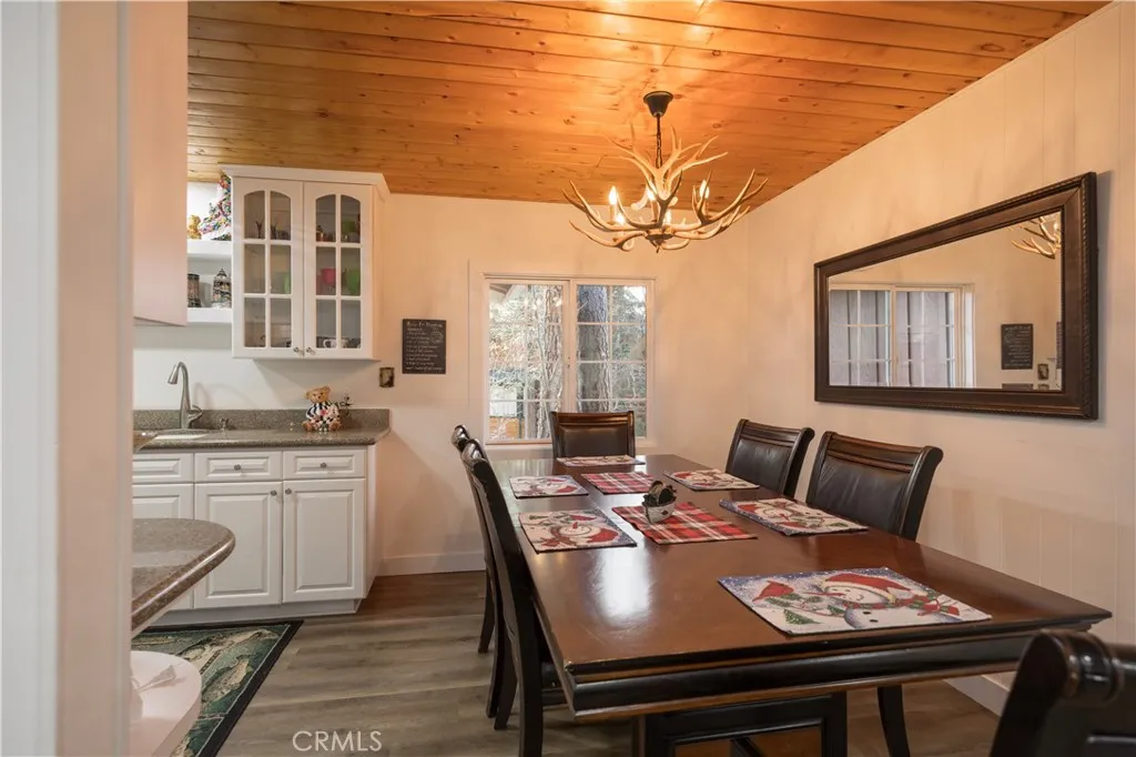 1308 Buffalo Court, Big Bear Lake, California 92315 home-pic-8