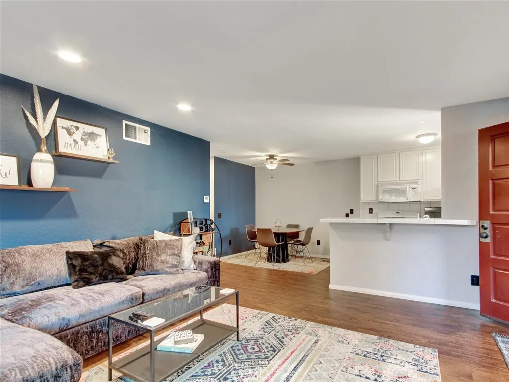 1062 B Cabrillo Park C, Santa Ana, California 92701 home-pic-13