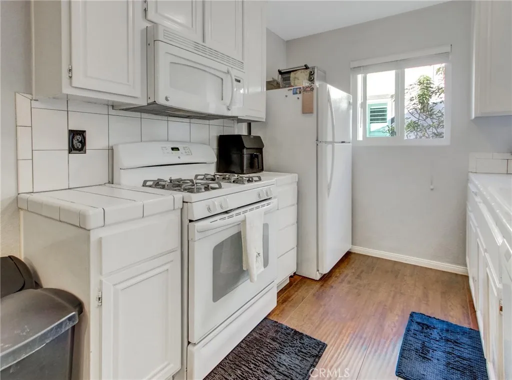 1062 B Cabrillo Park C, Santa Ana, California 92701 home-pic-17