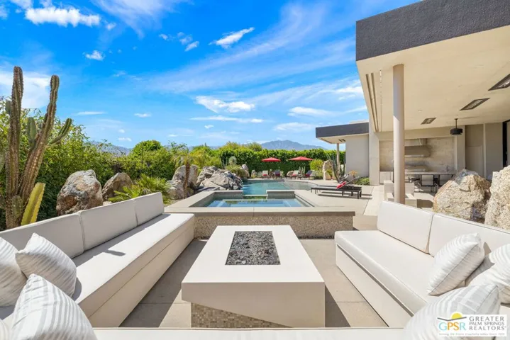 1 Sterling Ridge Drive, Rancho Mirage, California 92270