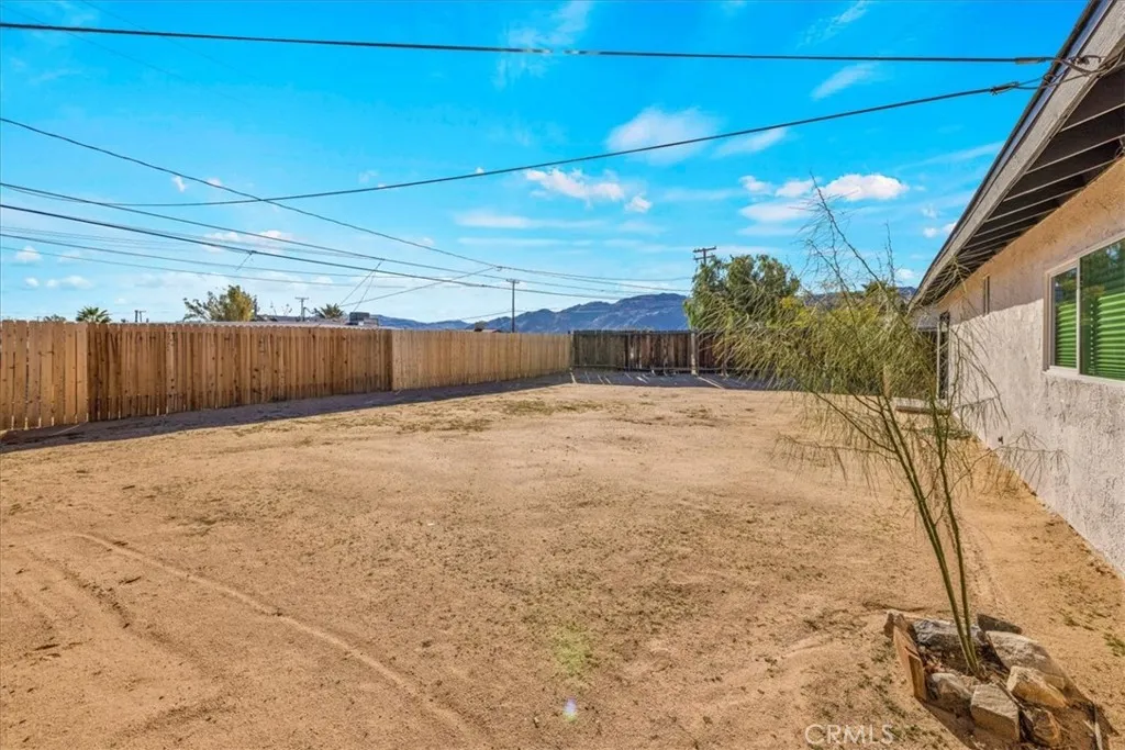 5671 Encelia, 29 Palms, California 92277 home-pic-31