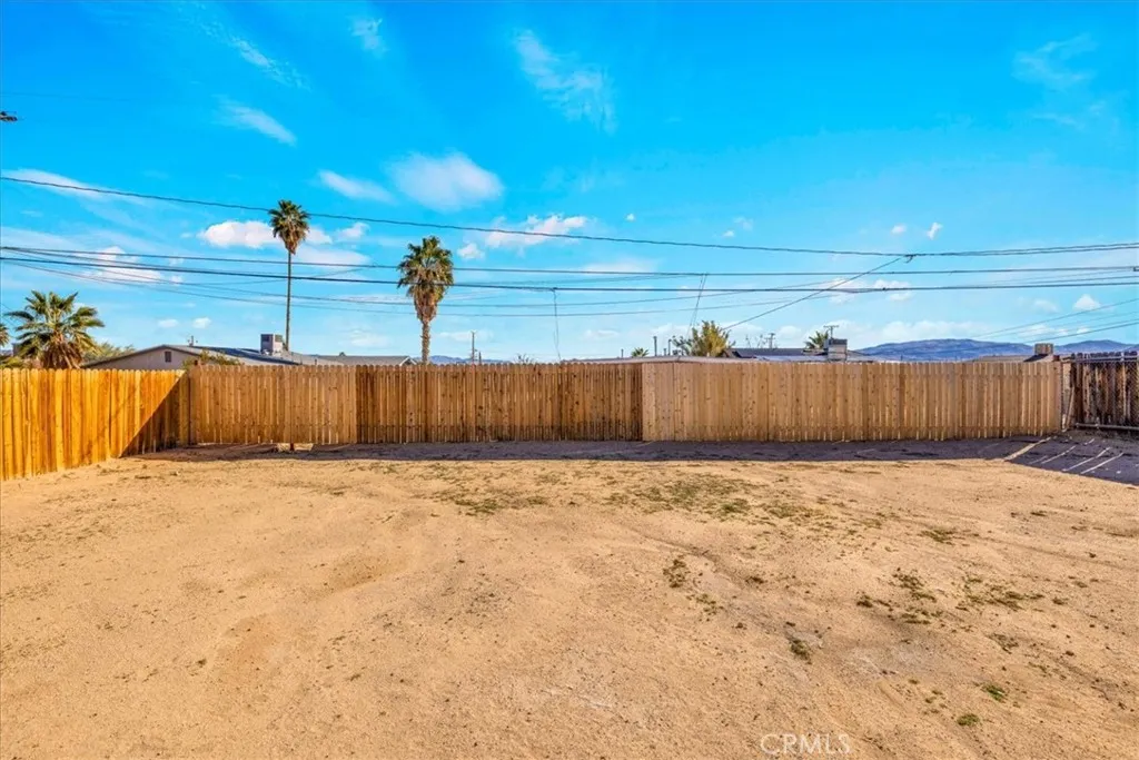 5671 Encelia, 29 Palms, California 92277 home-pic-32