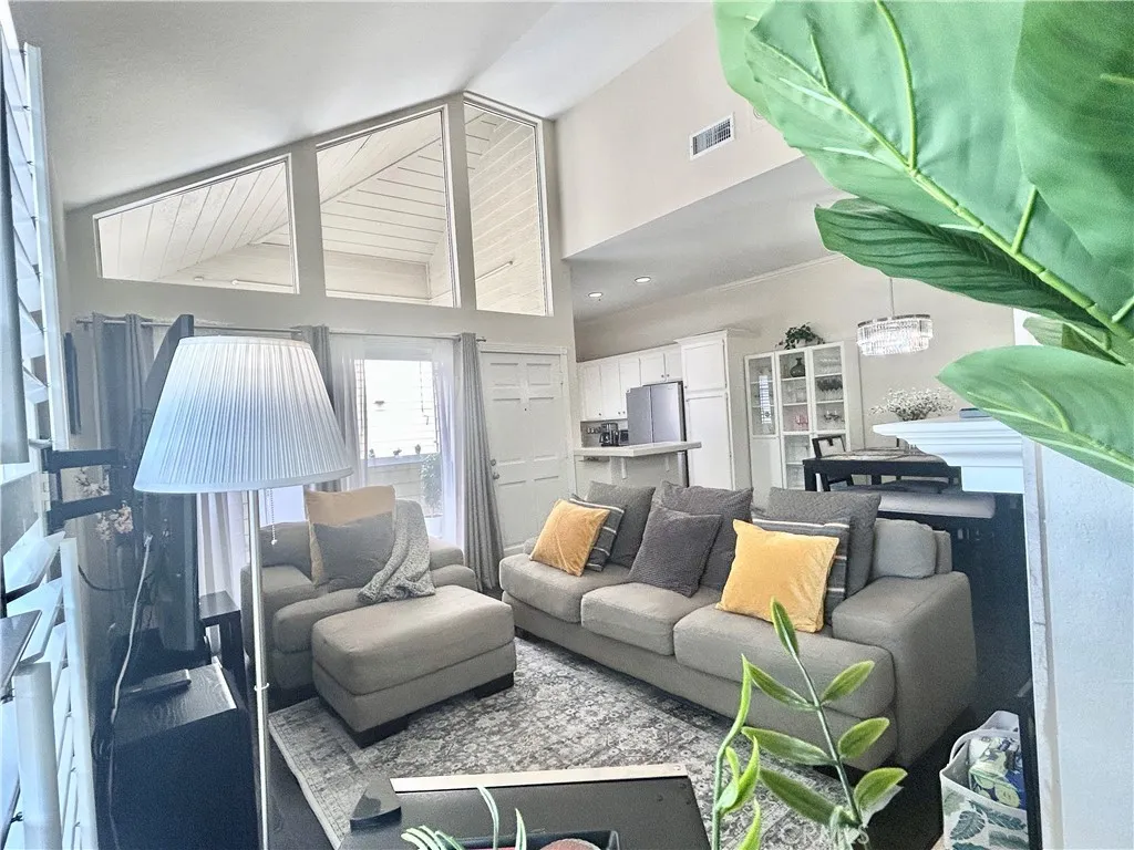 3680 S Bear Street 16 / J, Santa Ana, California 92704 home-pic-3