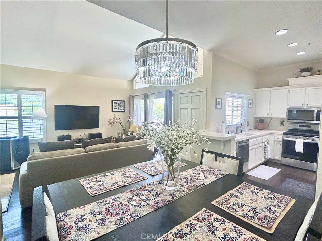 3680 S Bear Street 16 / J, Santa Ana, California 92704 home-pic-1