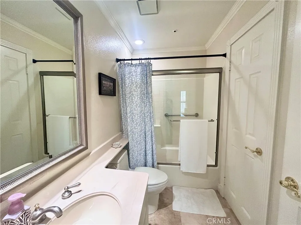 3680 S Bear Street 16 / J, Santa Ana, California 92704 home-pic-25