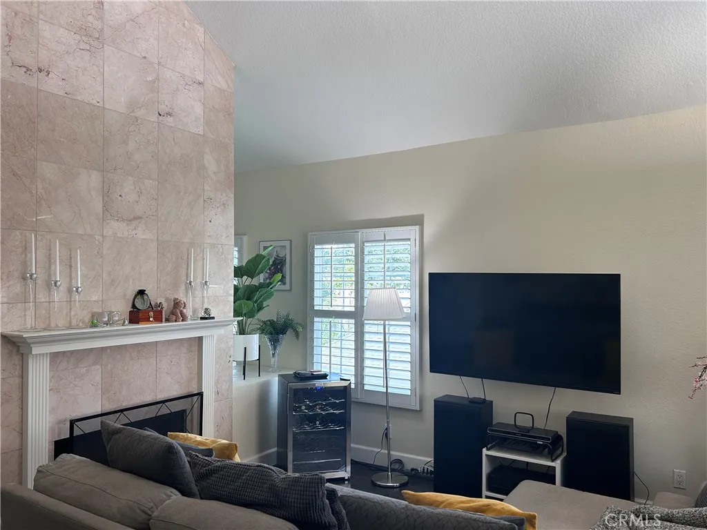 3680 S Bear Street 16 / J, Santa Ana, California 92704 home-pic-5